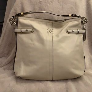 Coach Ivory White leather shoulder bag.